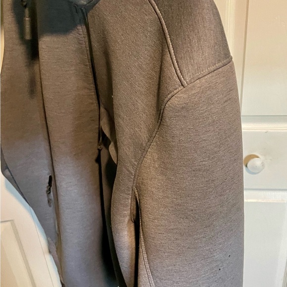 XL Men’s grey Columbia medium weight coat (posted more pics) - Picture 9 of 14